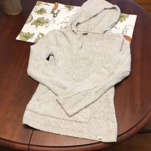 Roxy sweater with V neck and hood! Super Cute!